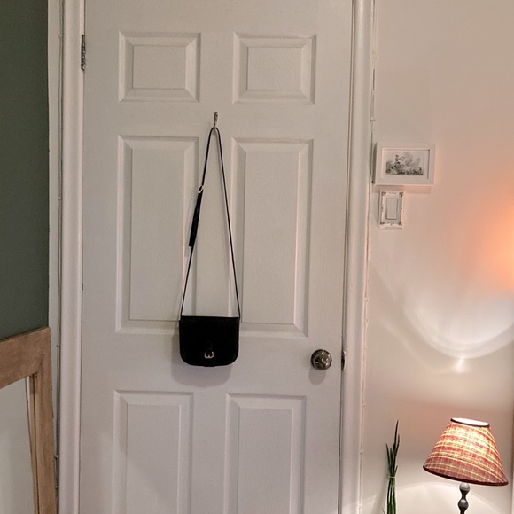 Vintage black suede shoulder bag - Picture 2 of 7